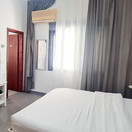 Nice Apartments On Ben Yehuda Str Tel Aviv Bilik gambar