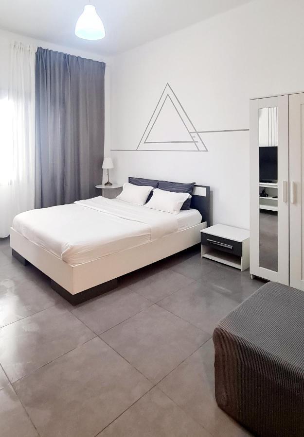 Nice Apartments On Ben Yehuda Str Tel Aviv Luaran gambar