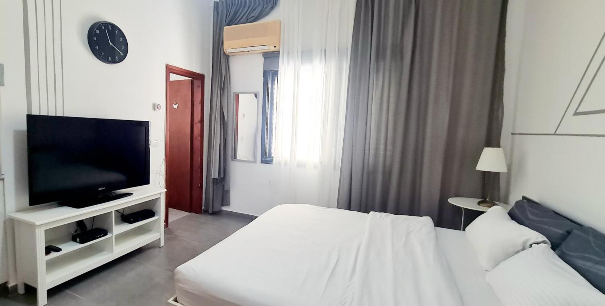 Nice Apartments On Ben Yehuda Str Tel Aviv Bilik gambar